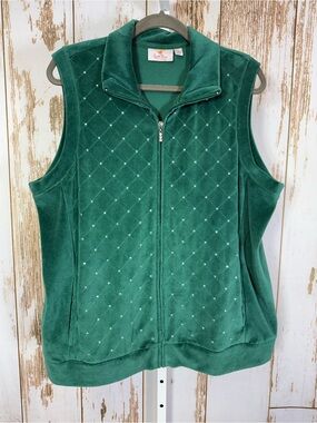 Quacker Factory, Deep Green Quilted Velour Zip-Front Vest. Size Large. Glitzy
